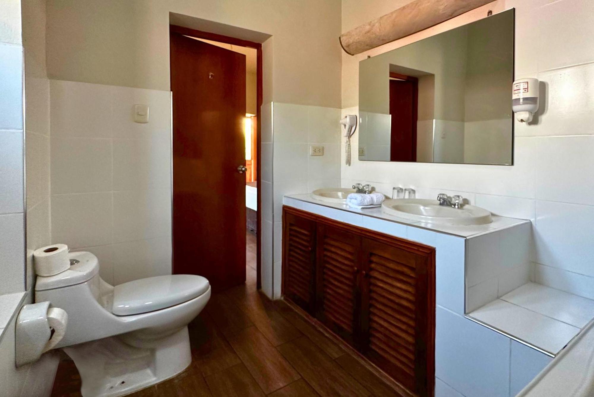 Dm Hoteles Mossone - Ica Dış mekan fotoğraf